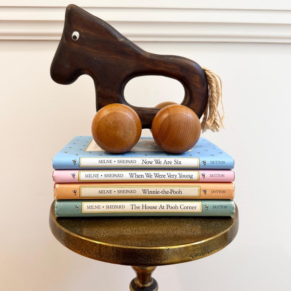 Vintage Wooden Horse Pull Toy – Rolling Wheels & Googly Eyes, 7.5" Nursery Decor